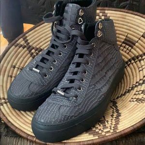 New never worn Jimmy Choo Argyle hi-tops size 44